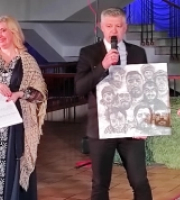 Продали картину героїв з Азовсталі: У Луцьку відбулося відкриття виставки-продажу. ФОТО