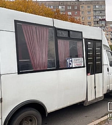 У Кривому Розі в маршрутці помер чоловік