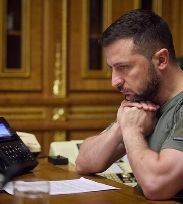 Макрон засудив обстріл українських АЕС