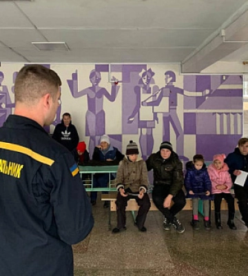 Криворожские спасатели провели информационно-разъяснительные беседы с переселенцами