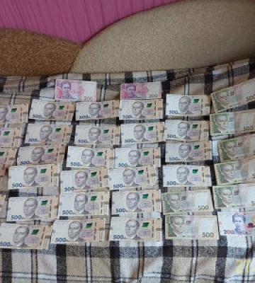 У Житомирі затримали чоловіка, котрий незаконно переправляв людей закордон