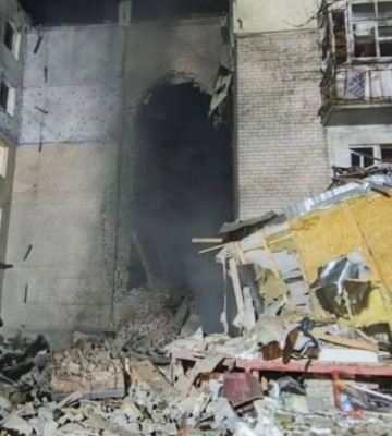 Окупанти влучили у  п&#039;ятиповерхівку Миколаєва: є загиблі 