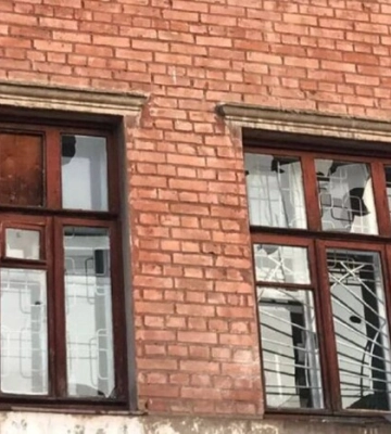 Понад 50 снарядів з «Градів» та важкої артилерії»: окупанти обстріляли Нікопольщину