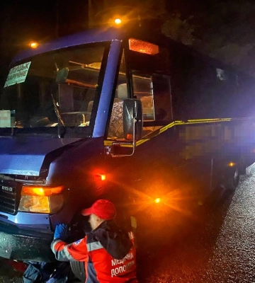 60-річний чоловік загинув внаслідок наїзду маршрутки на Рівненщині