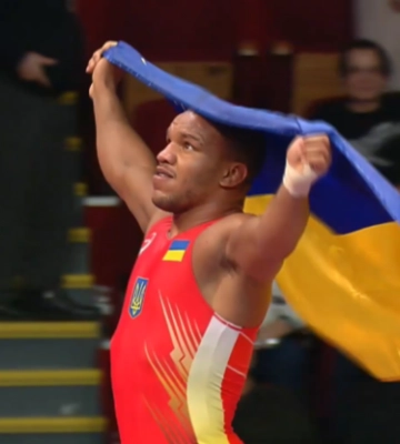 &quot;Шойгу, что с лицом?: украинский олимпийский чемпион отреагировал на приказ об отступлении россиян из Херсона