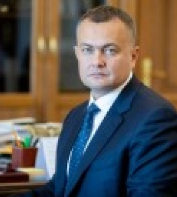 ГБР проводит обыски у главы комитета ВР по вопросам бюджета Аристова ГБР проводит обыски у главы комитета ВР по вопросам бюджета Аристова