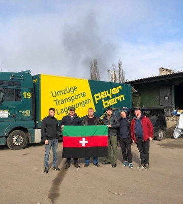 Мешканцям Ізюма привезли будматеріали та ліки з Нововолинська
