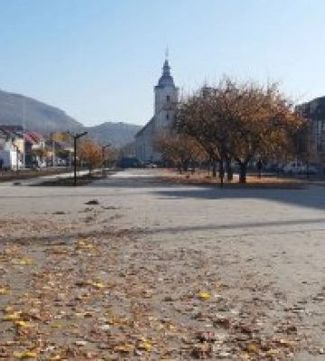 У Виноградові продовжується реконструкція центральної площі Миру 