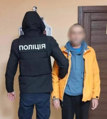 В Ужгороді поліція затримала групу раніше судимих вуличних грабіжників