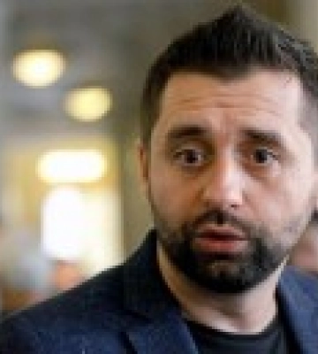 &quot;Ищем специалистов, чтобы подсказали, как правильно отсоединить куски рф&quot;: Арахамия потролил оккупантов
