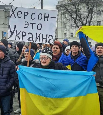 Освобождение Херсона: ВСУ призвали уехавших пока не возвращаться из-за обстрелов (видео)