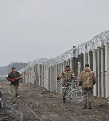 На границе Украины с Беларусью возводят стену - ОП