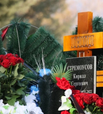 Окупанти виставили труп Стремоусова у Сімферополі (відео)