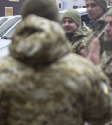 Влада Києва передала прикордонникам ще 50 мікроавтобусів