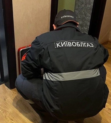 В пригороде Киева нашли мертвыми троих человек