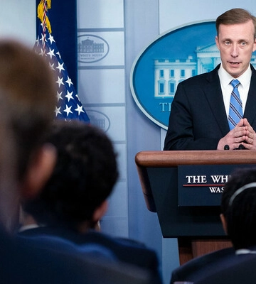 США продовжать докладати зусиль, щоб Україна отримала необхідну зброю – Салліван