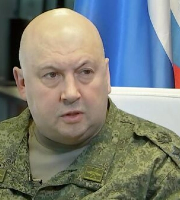 Украина освобождает Херсон, но российские военные блоггеры не критикуют суровикина