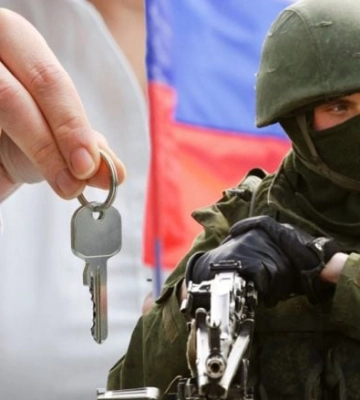 В Мелитополе оккупанты уже начали прописывать коллаборантов в чужих квартирах