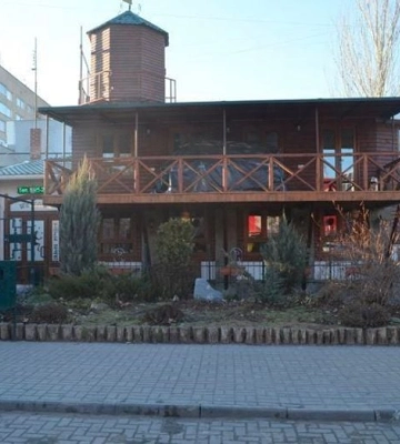 В Мелитополе в известном кафе ночью дагестанцы и русские устроили перестрелку (видео)