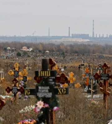 В окупованому Маріуполі щодня збільшується кількість масових поховань, - Андрющенко