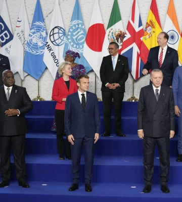 Учасники саміту  G20 відмовились від офіційної спільної фотосесії через главу мзс рф