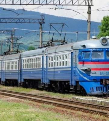 Из Запорожья через Днепр будет курсировать поезд в Ужгород: график и цены на билеты
