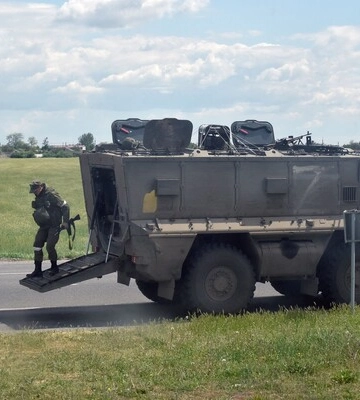 Військові РФ, ймовірно, спалювали тіла загиблих побратимів на херсонському сміттєзвалищі – The Guardian