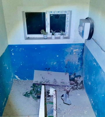 Двоє поранених і десятки пошкоджених будинків: вночі окупанти обстріляли Дніпропетровщину, по Нікополю прилетіло майже 40 снарядів. ФОТОрепортаж