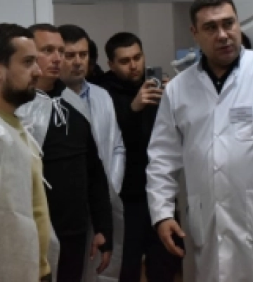 Потужності Волинської обласної лікарні показали заступнику Офісу Президента