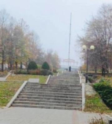З головної площі тимчасово окупованого Мелітополя зник прапор рф