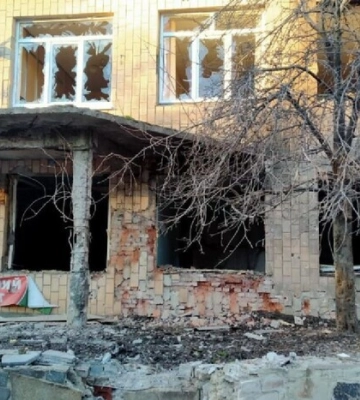 Рашисты обстреляли роддом в Торецке: ОВА показала последствия 
