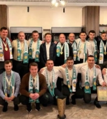 ФК «Кунів-Вельбівно» вручили чемпіонське золото Рівненського району
