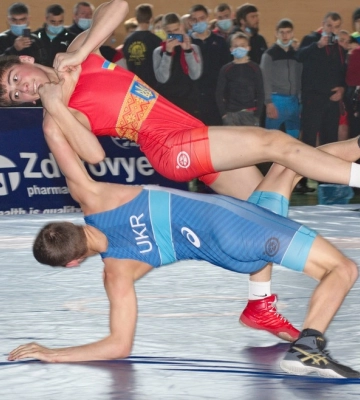 Спортсмени з Кривого Рогу завоювали медалі Чемпіонату України з вільної боротьби