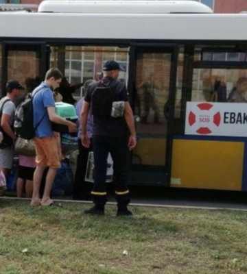 Жителів Херсона й деокупованих територій області закликали евакуювати через загрозу російських обстрілів