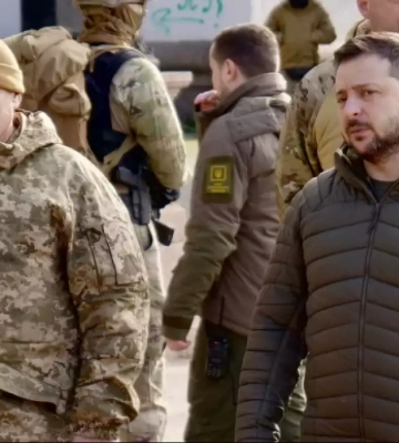 Зеленський вперше приїхав у Херсон після звільнення міста (ФОТО, ВІДЕО)