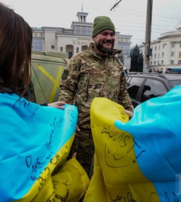 Медіарух вимагає повернути акредитацію журналістам, які висвітлювали події в Херсоні