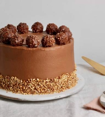 Вкус любимых конфет: рецепт торта Ферреро Роше