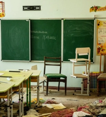 На визволеній території Херсонщини зруйновано 22 заклади освіти, ще 84 пошкоджено, - Шкарлет