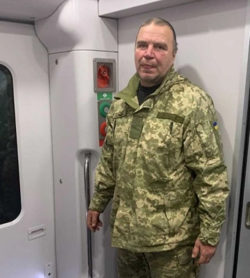 Скандал в поезде УЗ: военного-фронтовика выгнали в тамбур из-за &quot;плохого запаха&quot;