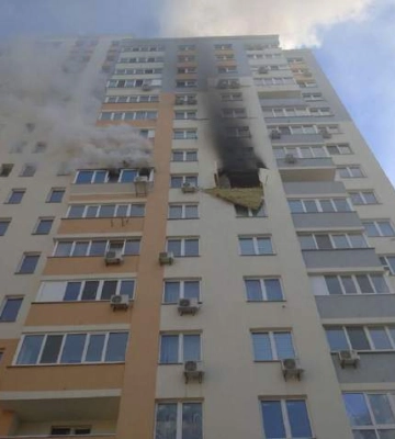 В Киеве прогремел мощный взрыв в многоэтажном доме: видео