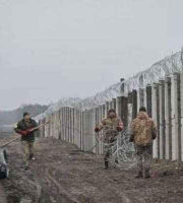 Волинська стіна