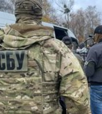 Зачистка в Херсоне. СБУ показала видео с переодетым оккупантом и ищет агентов россиян