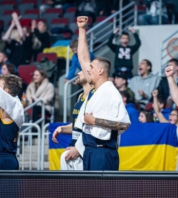 Збірна України впевнено розібралася з Ісландією