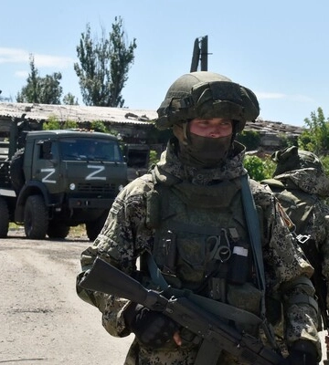 Росіяни хочуть евакуювати всіх цивільних з трьох міст у Луганській області – Генштаб