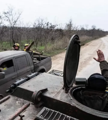 У Луганській області окупанти активно шукають покинуті будинки, щоб заселити своїх військових — Генштаб
