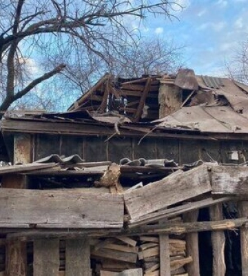 Вранці росіяни вдарили з мінометів по прикордонному селу на Сумщині, зафіксовано 20 &quot;прильотів&quot;, пошкоджено електроопори