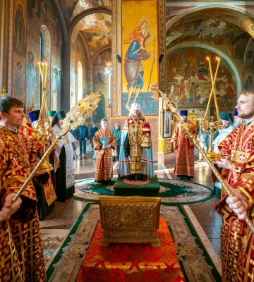 В Овруч передана часть мощей святого Макария Овручского