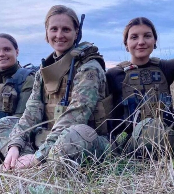 Жіночий ветеранський рух збирає гроші на евакуаційний автомобіль для Херсонщини