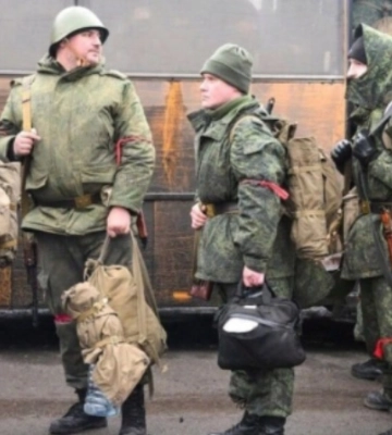 Росіяни розквартировуються в Олешках і Новотроїцькому на Херсонщині