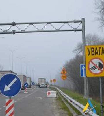 На Полтавщині на трасах прибрали місця, де раніше були блокпости